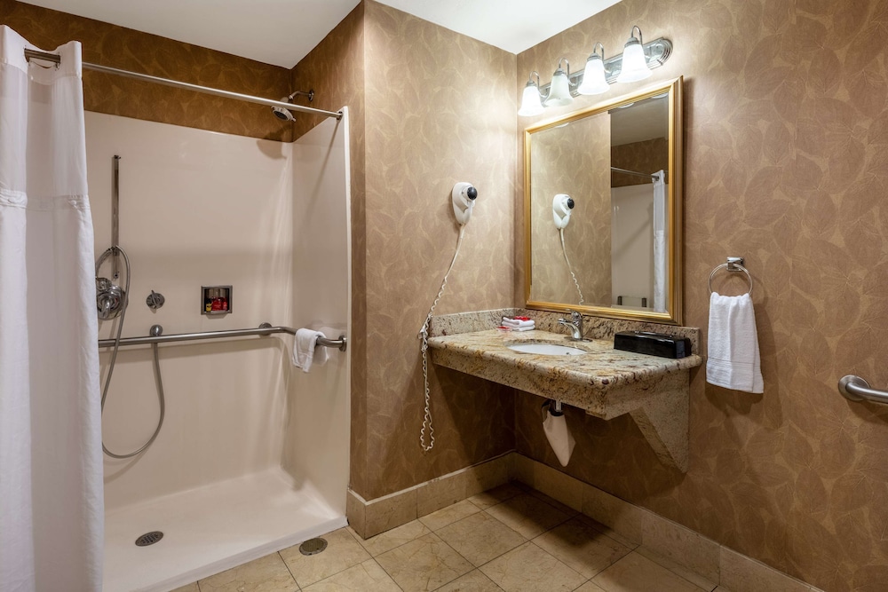 Surestay Plus Hotel By Best Western Mountain View 33/70