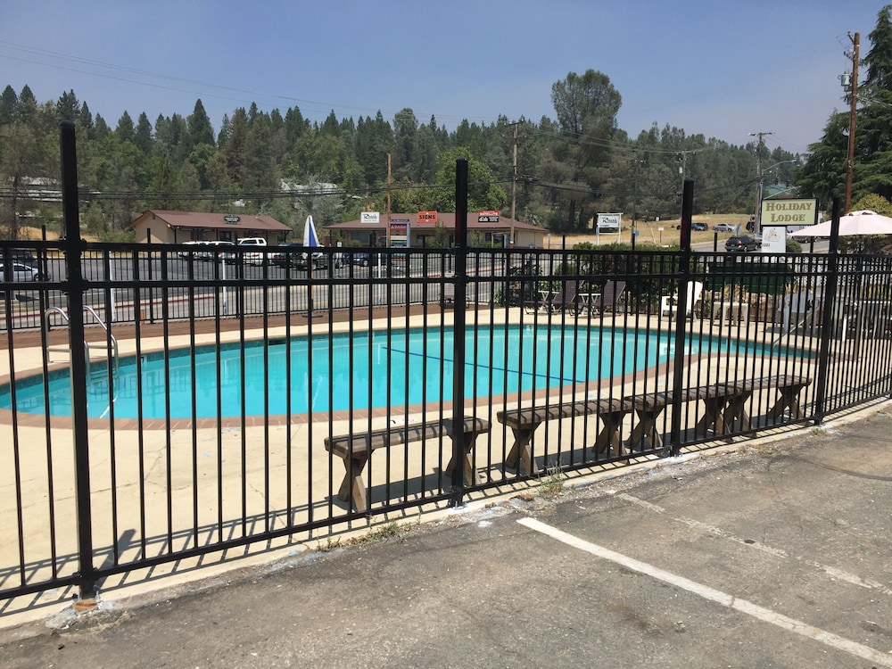 Holiday Lodge 37/66