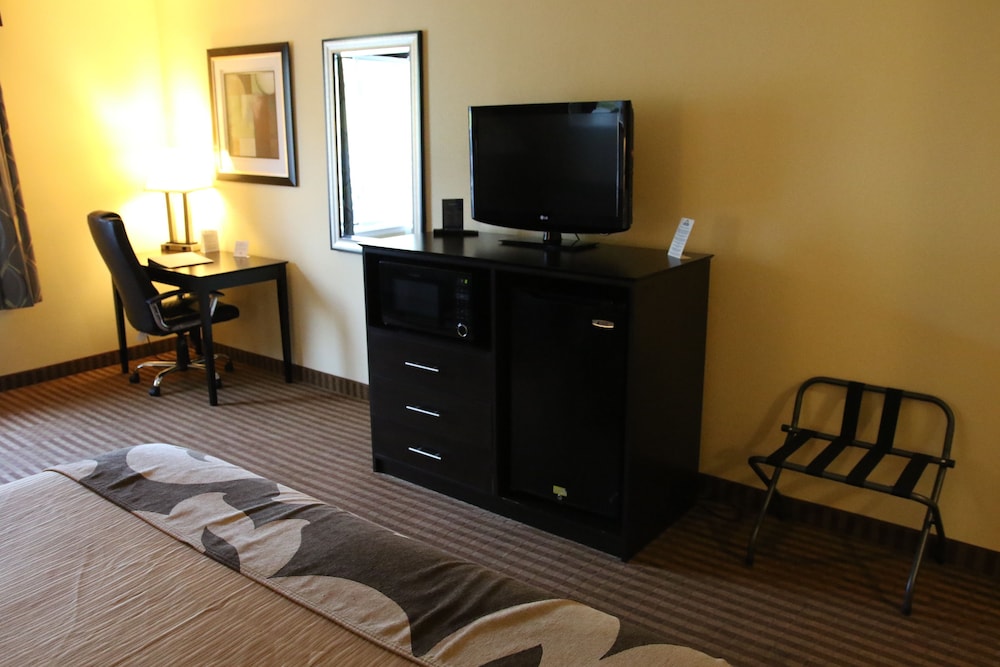 Quality Inn & Suites Frostburg-Cumberland 34/58