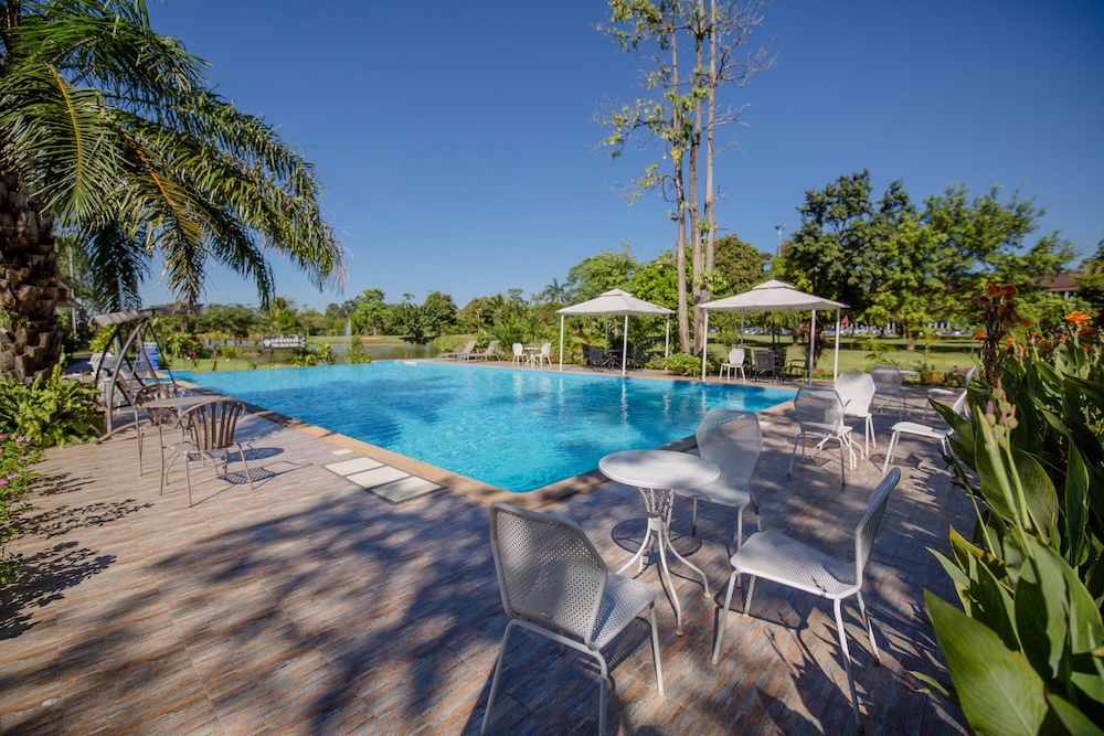 Baan Suan Khunta Golf Resort 10/67