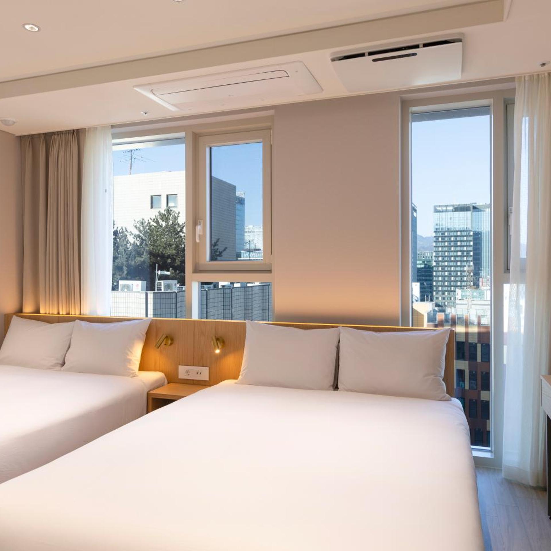 SL Hotel Myeongdong 20/40