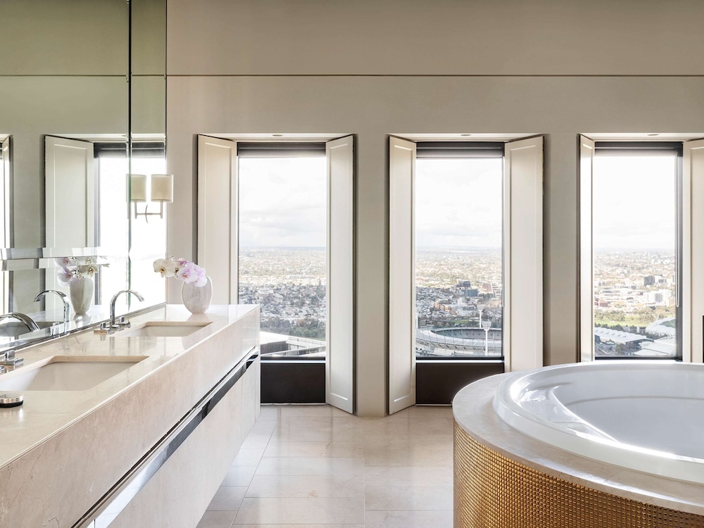 Sofitel Melbourne On Collins 23/75