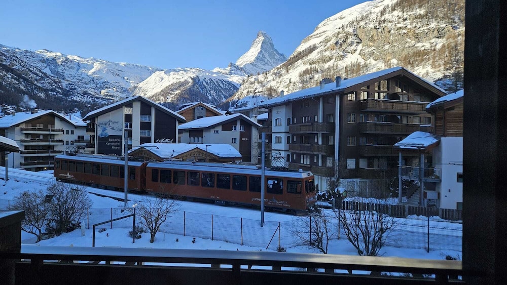 National Zermatt Hotel 5/50