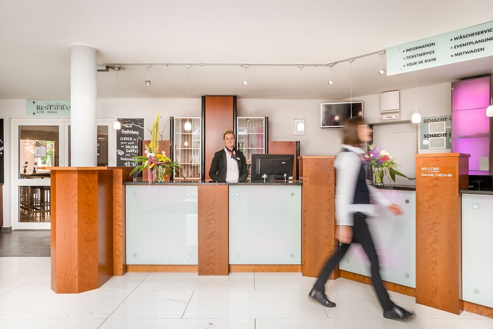 Garner Hotel Oberhausen by IHG 6/81