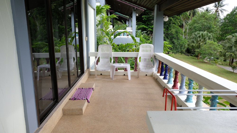 Khaolak Hillside Villa 18/19