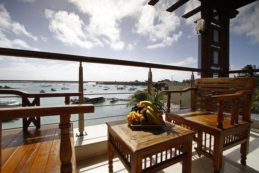 Azure Beach Boutique Hotel 15/22