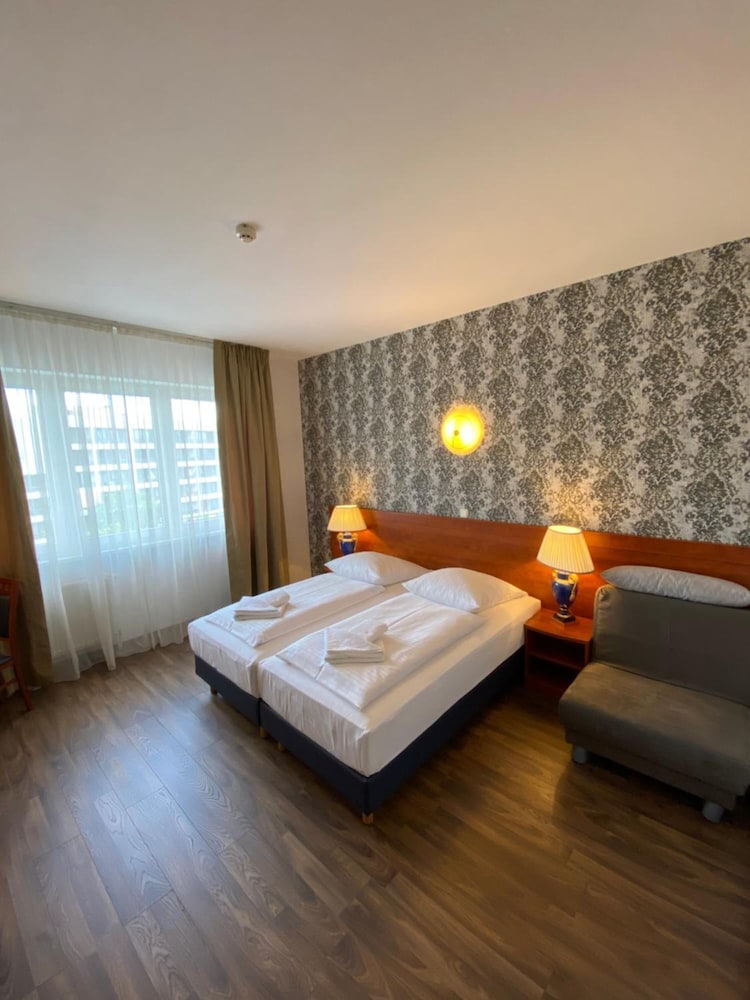 Room at ATRIUM CHARLOTTENBURG, BERLIN