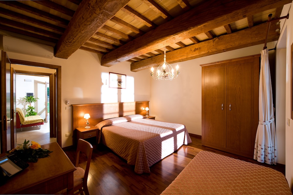 AGRITURISMO LE RONDINI DI FRANCESCO DI ASSISI 18/66