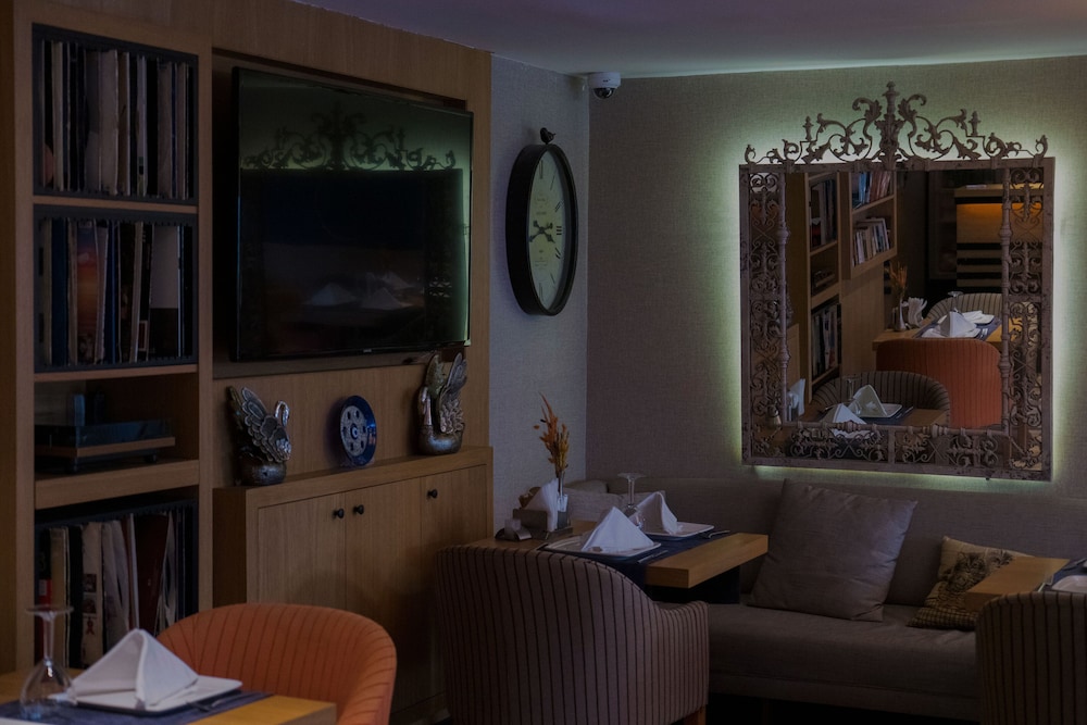 Sky Kamer Boutique Hotel 53/78