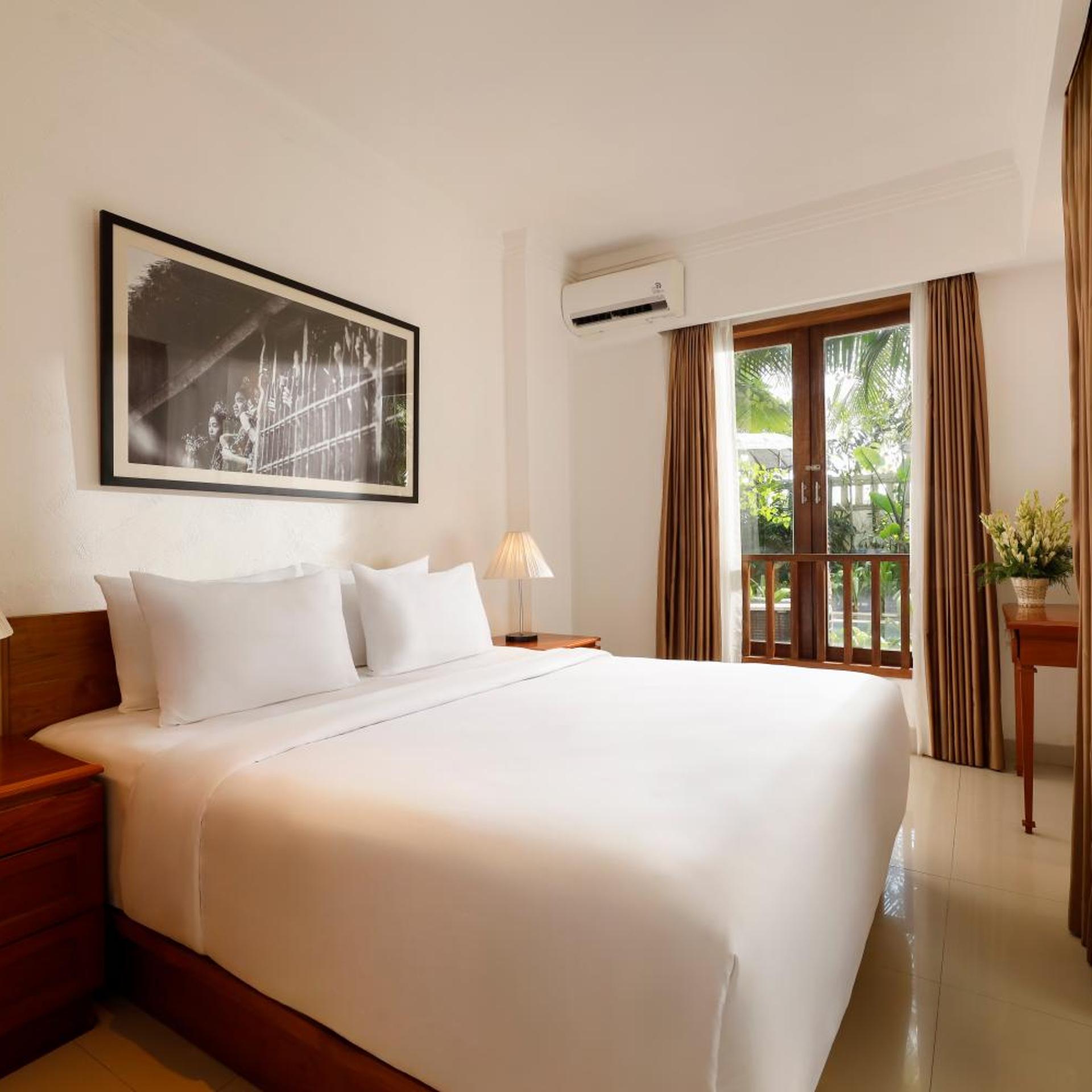 2 Bedrooms, Apartment, Pool Access