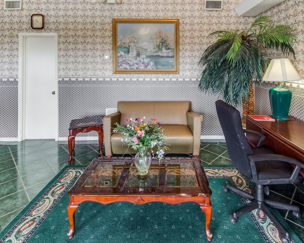Econo Lodge Falfurrias 29/31