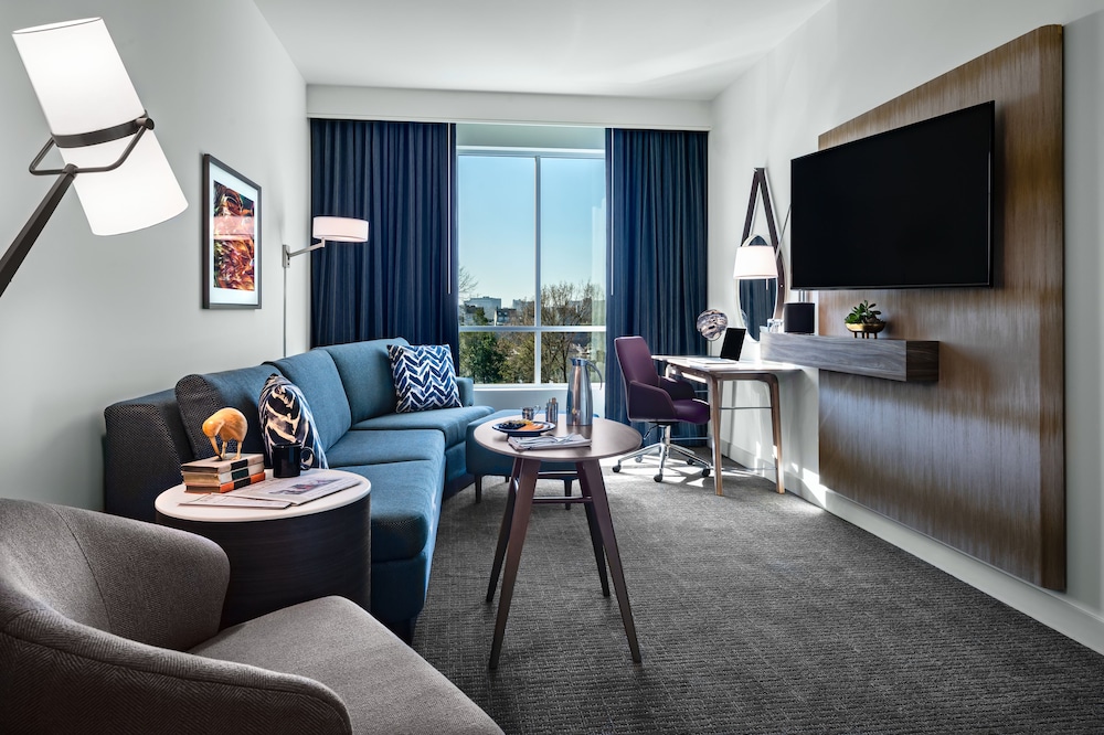 Crowne Plaza North Augusta 27/75