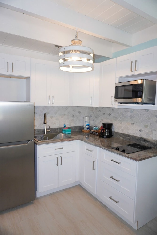 Pearl Beach Inn 23/54