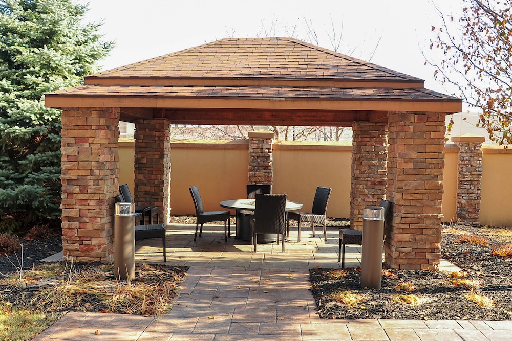 Courtyard Des Moines West/Jordan Creek 6/47