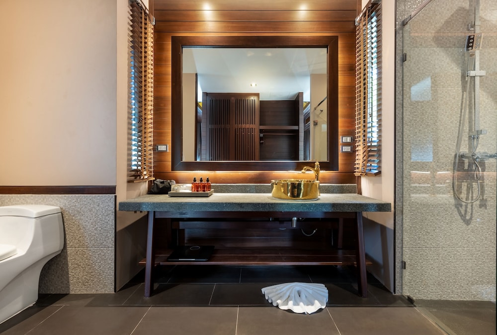 Nirvana Beach Resort and Spa 44/50