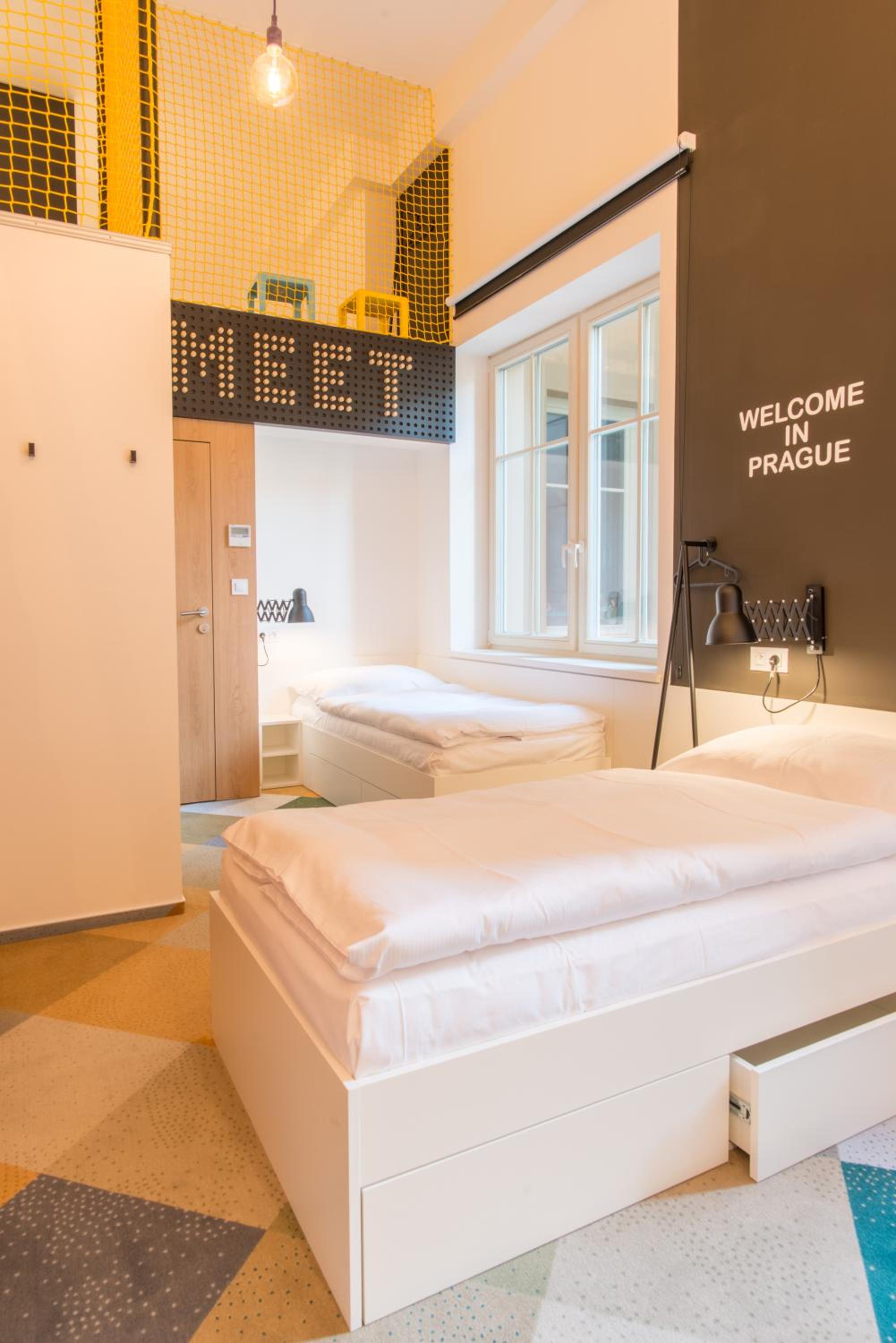 Female Dorm, Female Only, 5 Beds