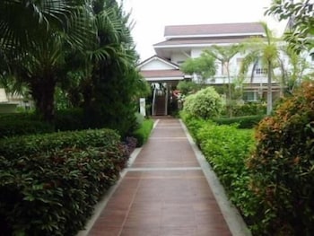 Tonwa Resort Hotel 40/55