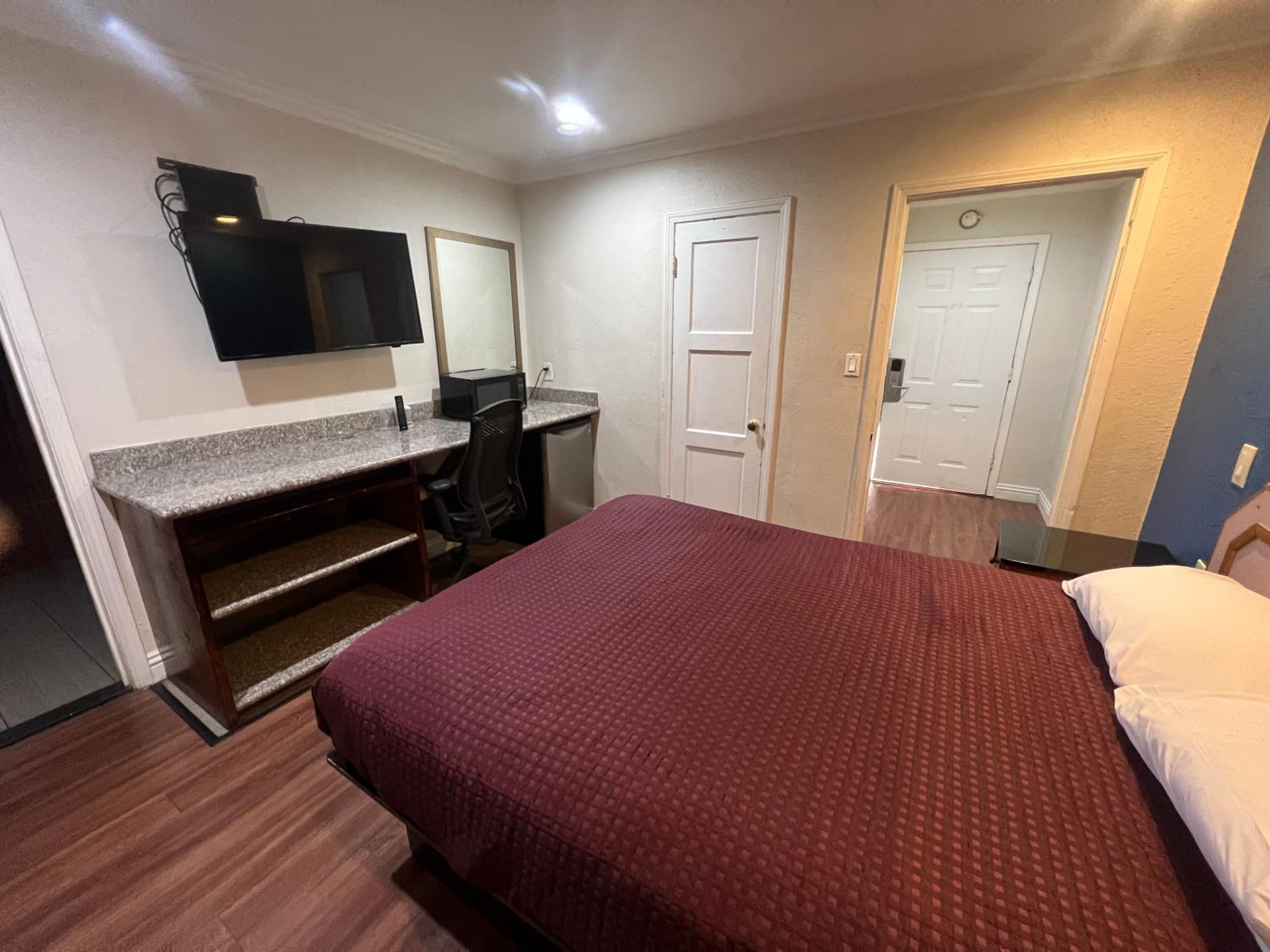 غرفة بسرير كينج، Harris Motel 8/10