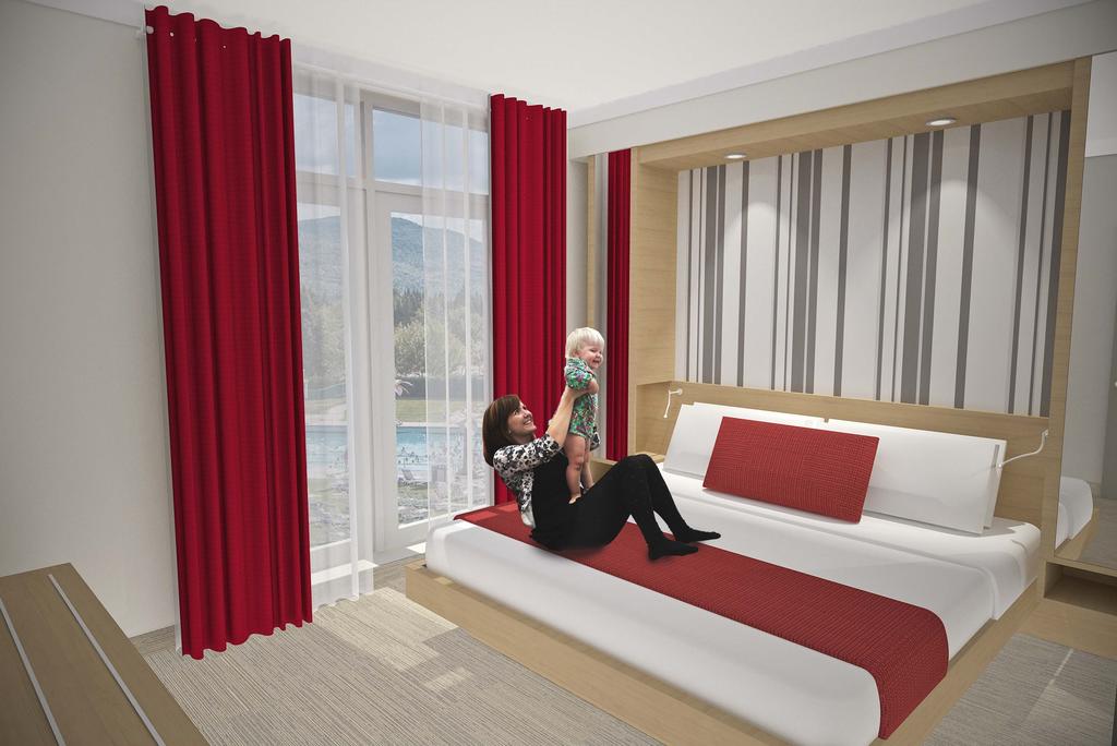 Room, King Bed