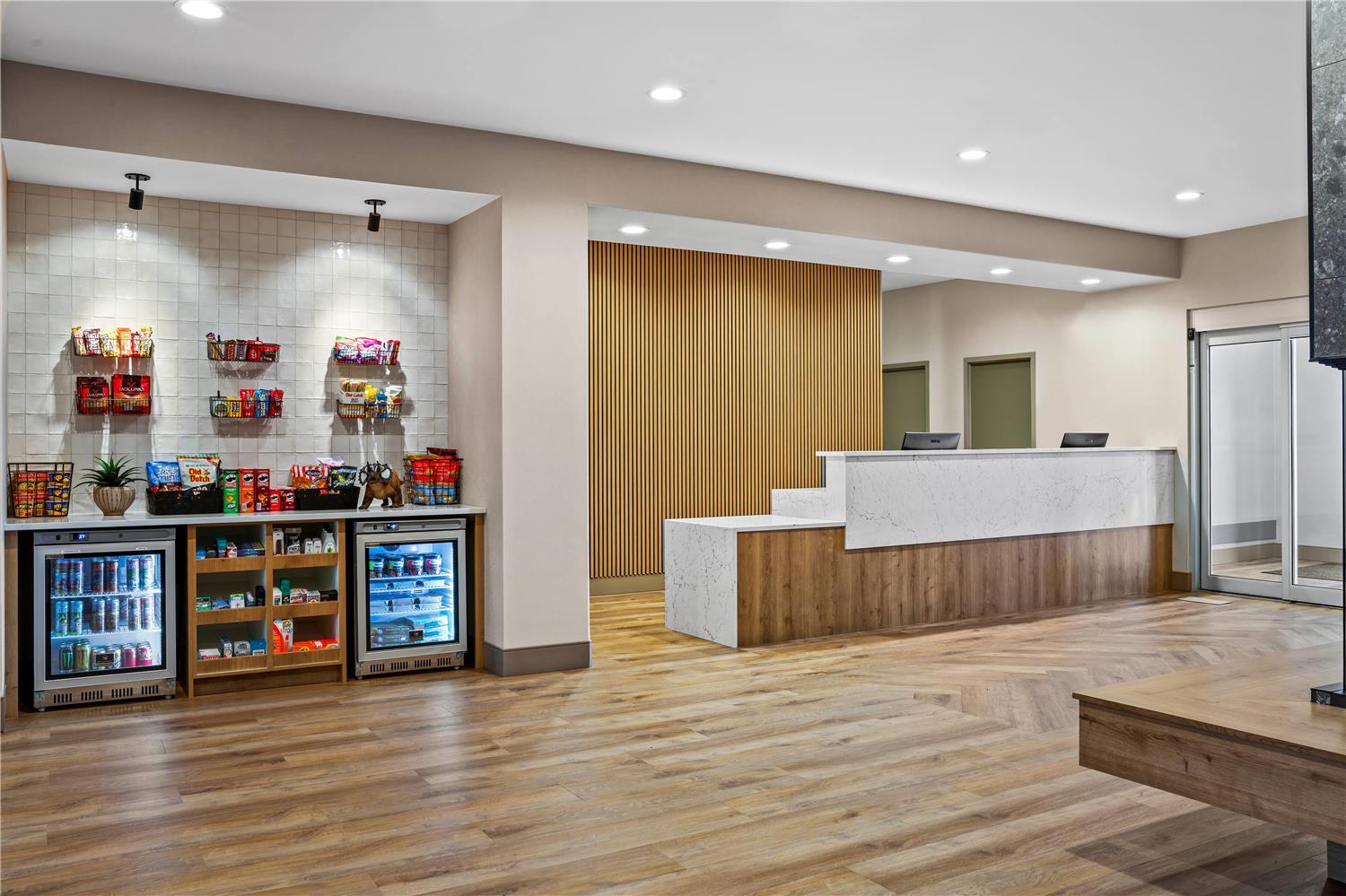Ramada By Wyndham Drumheller Hotel & Suites 3/27