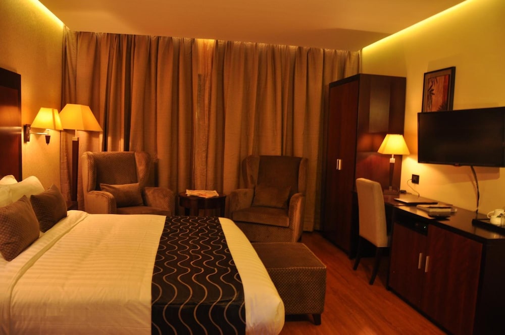 Park Avenue Hotel 13/38