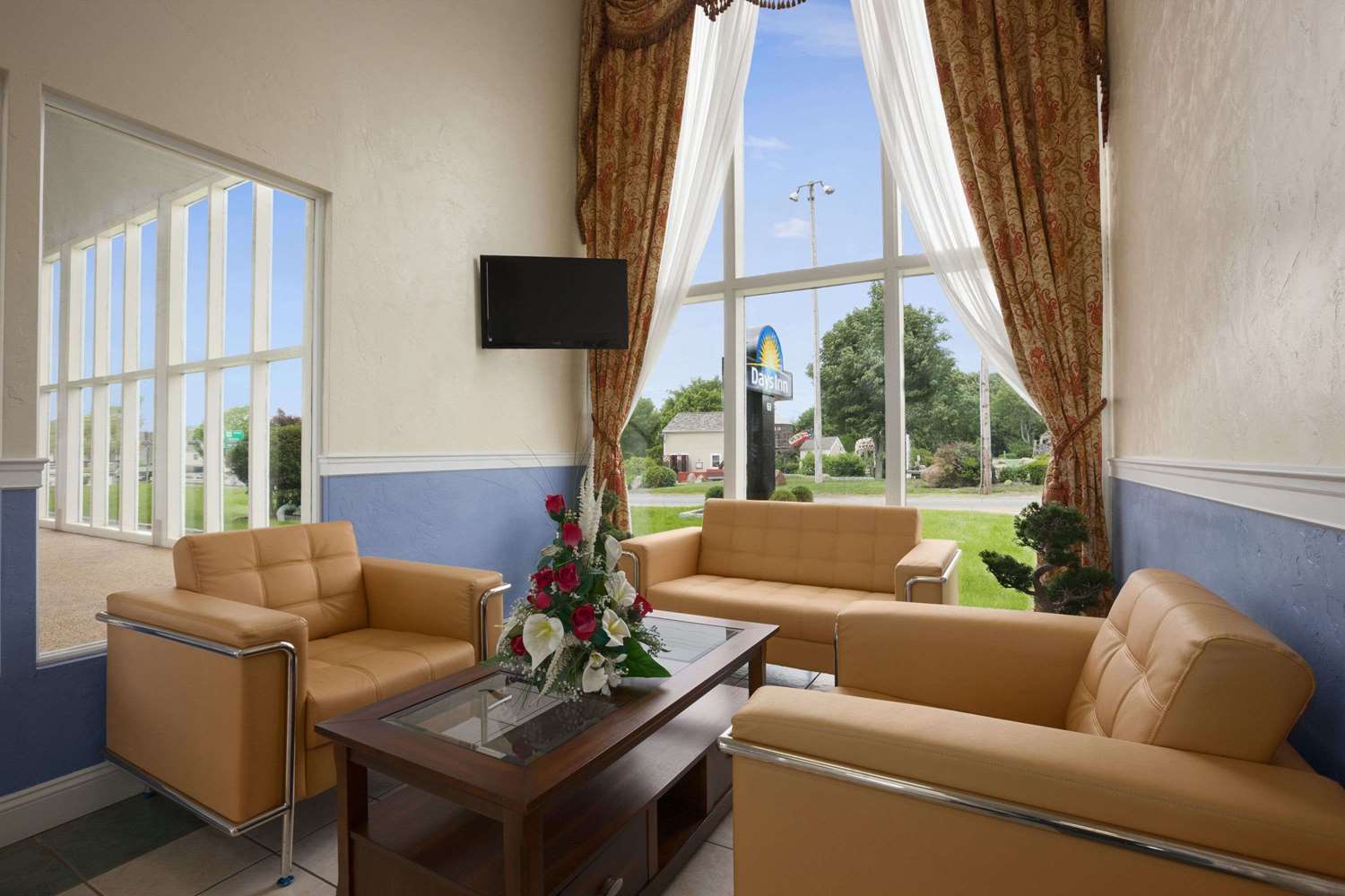 Days Inn By Wyndham West Yarmouth/Hyannis Cape Cod Area 12/16