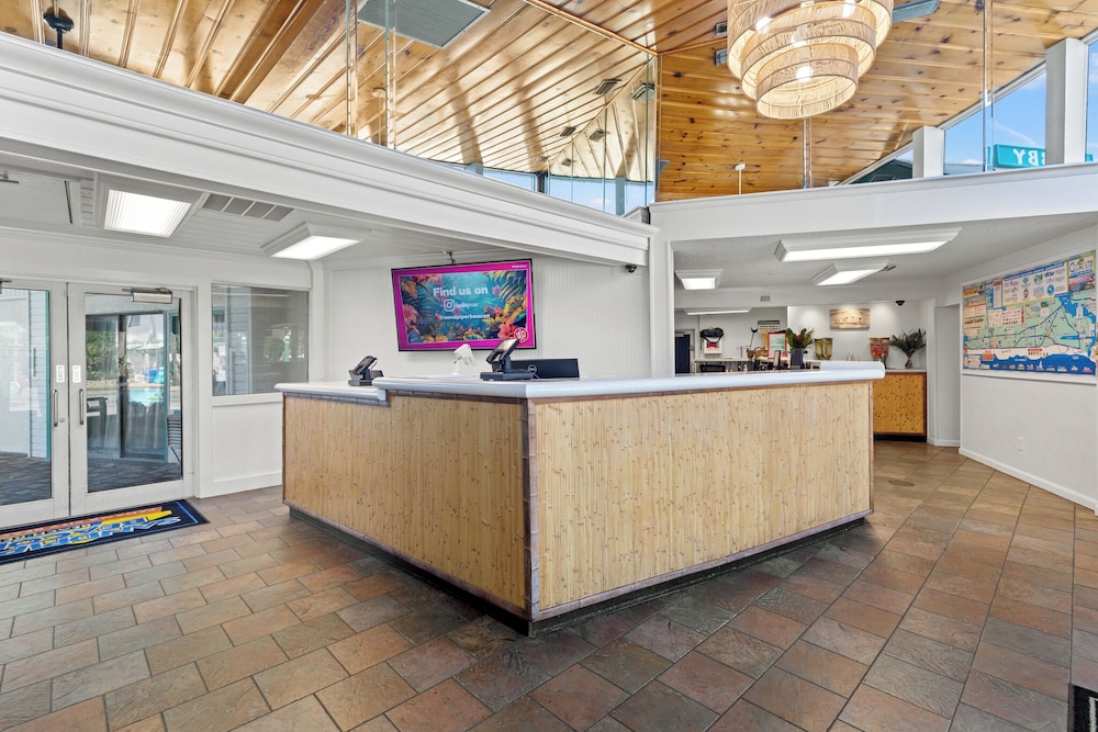 Sandpiper Beacon Beach Resort 4/50