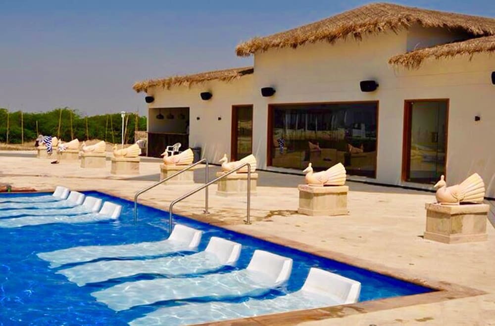 Serena Beach Resort 18/50
