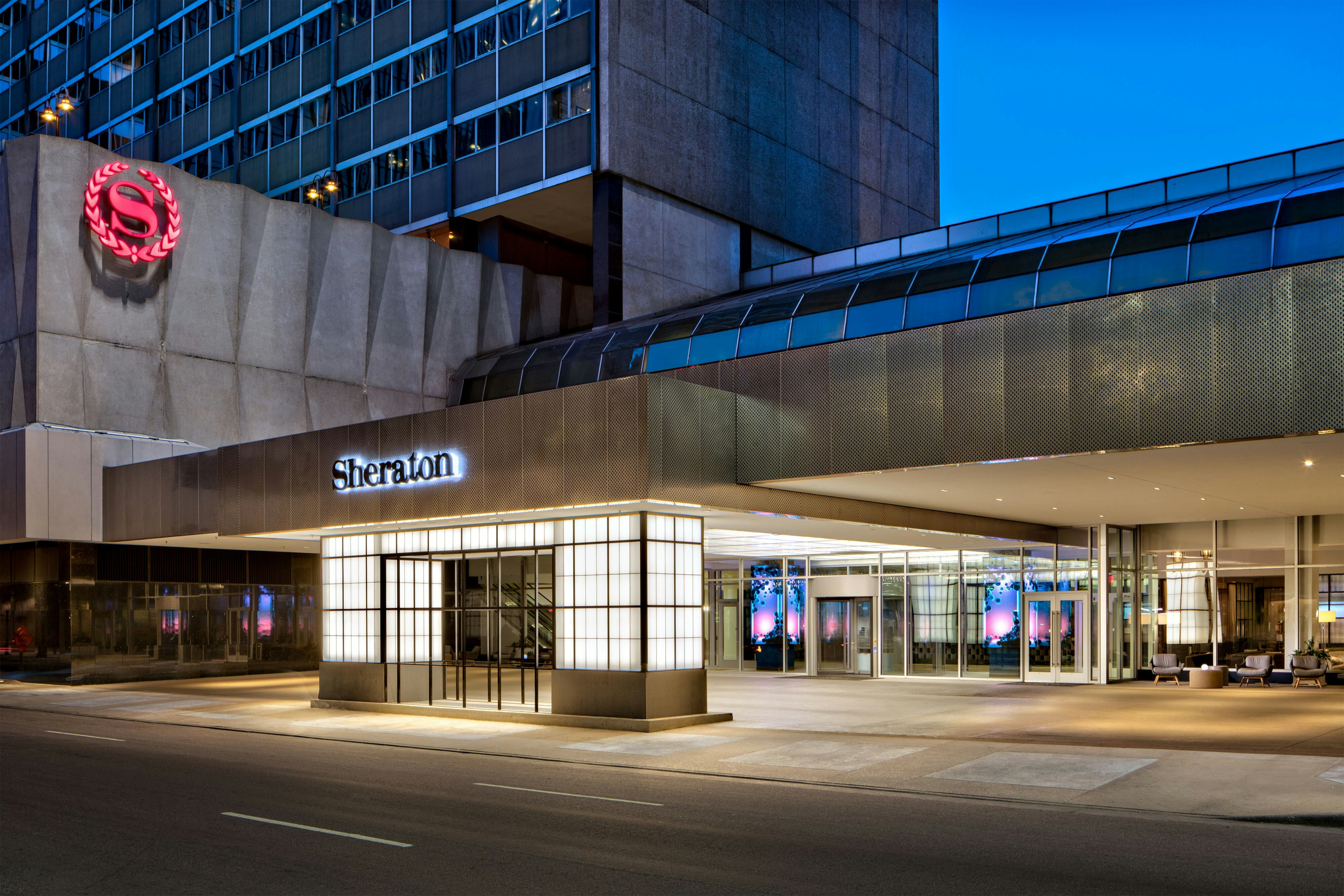 Sheraton Dallas Hotel 64/70