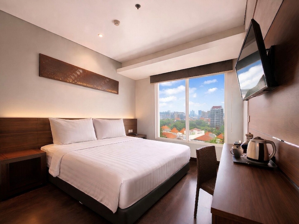 Batiqa Hotel Darmo 28/68