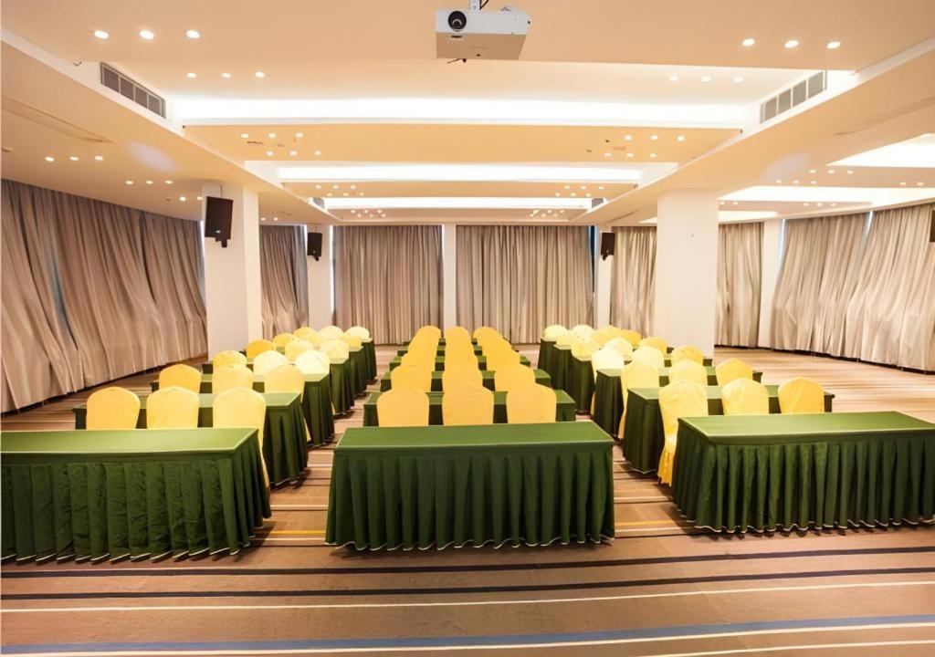 City Comfort Inn(Zhanjiang Haibin Park) 44/50