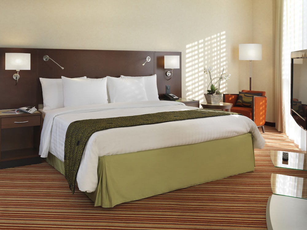 Courtyard by Marriott Basel 11/32