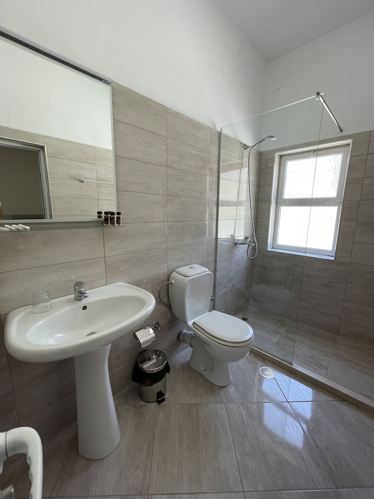 Relax Mea Hotel 48/50