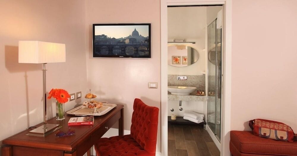 Mozart Hotel Rome 52/67