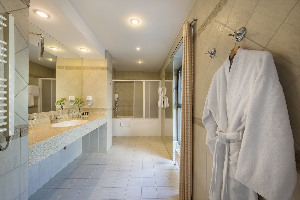 Grata by Centrum Hotels 47/47