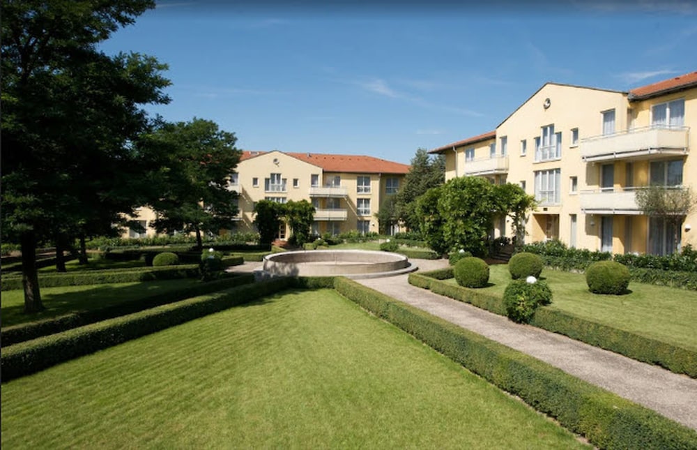 City Hotel Dresden Radebeul 65/69