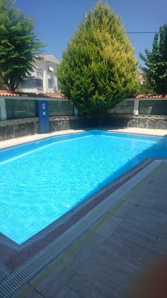 Koz Marigold Suites and Apartments 23/46