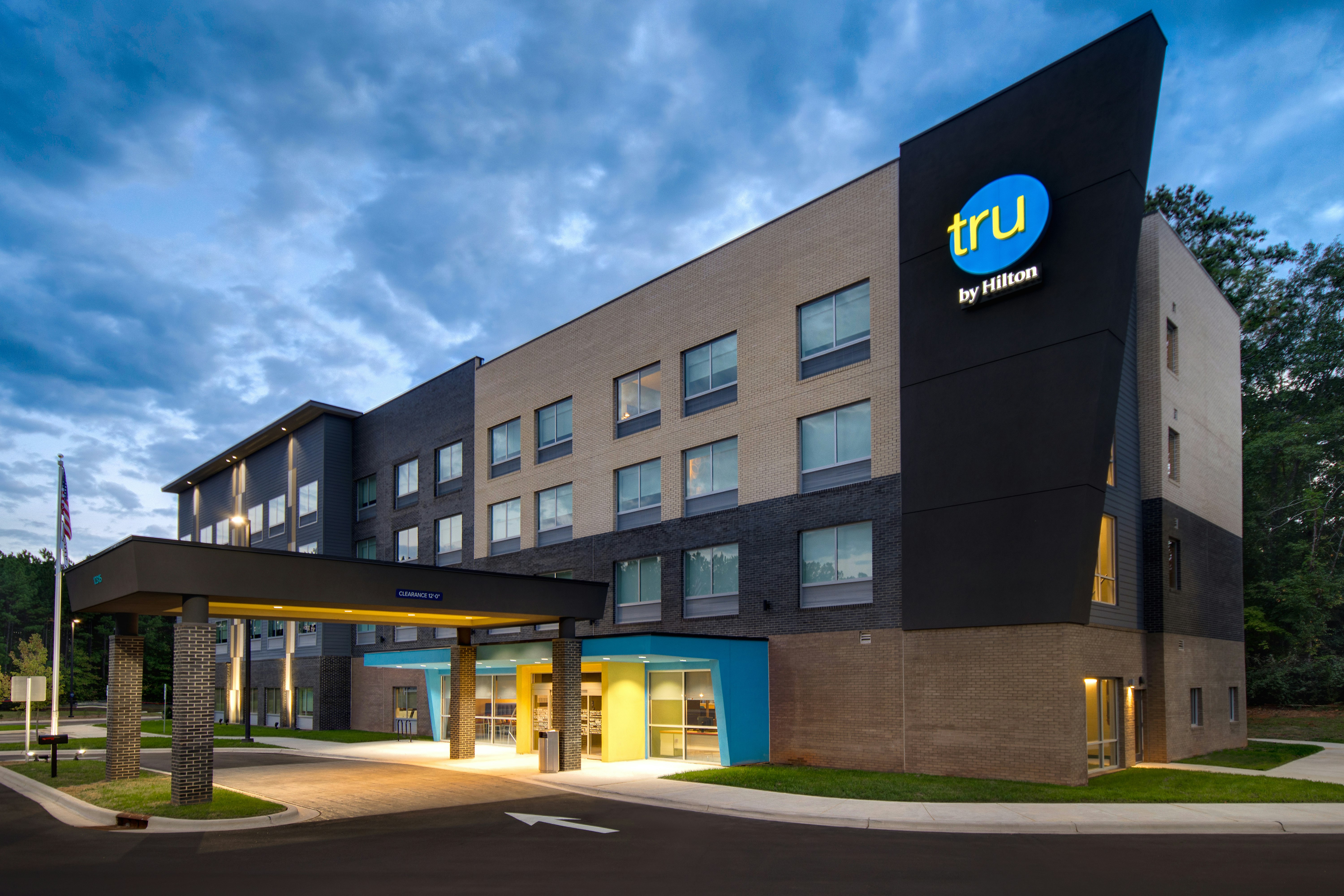 Tru by Hilton Wake Forest Raleigh North 2/32