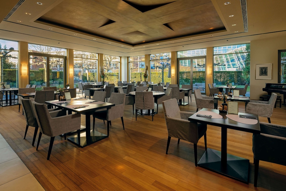 Hotel Wasserturm Cologne Curio Collection By Hilton 49/57