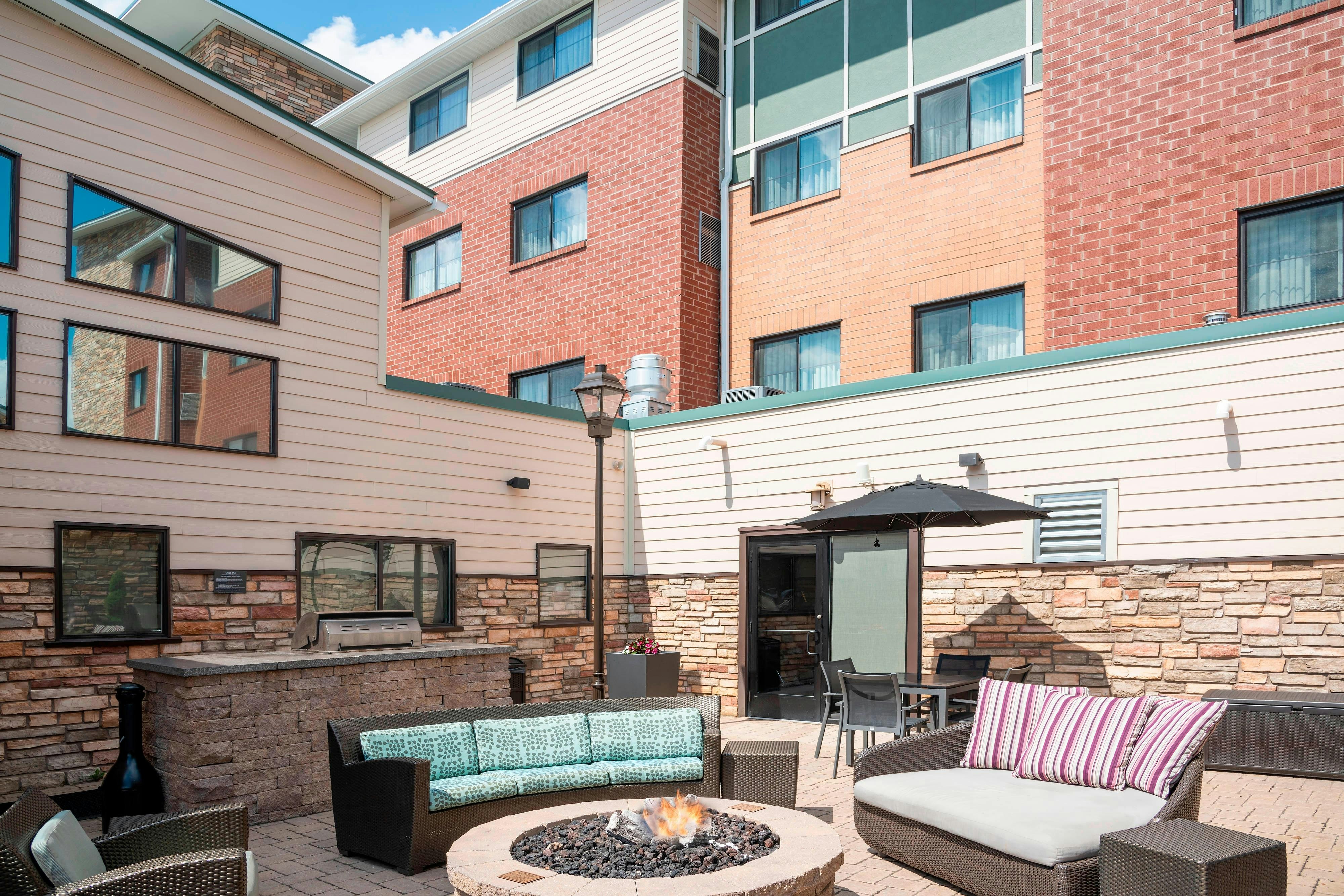 RESIDENCE INN AKRON SOUTH/GREEN 52/52