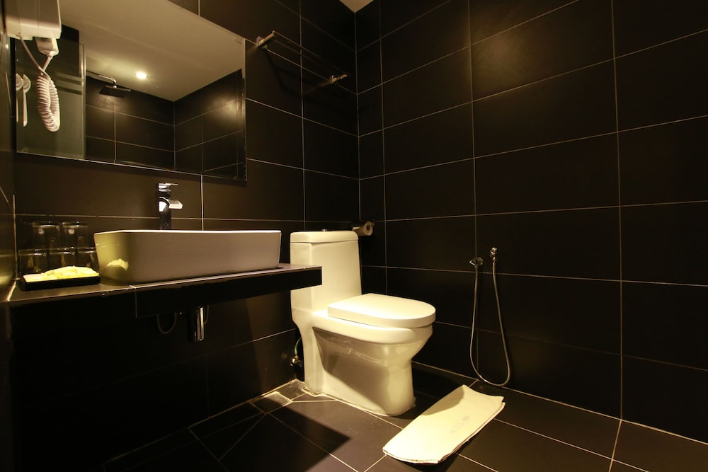 Hotel 99 Pudu 62/66