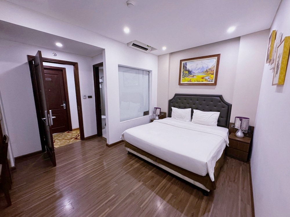 New Century Hotel Cau Giay 18/50
