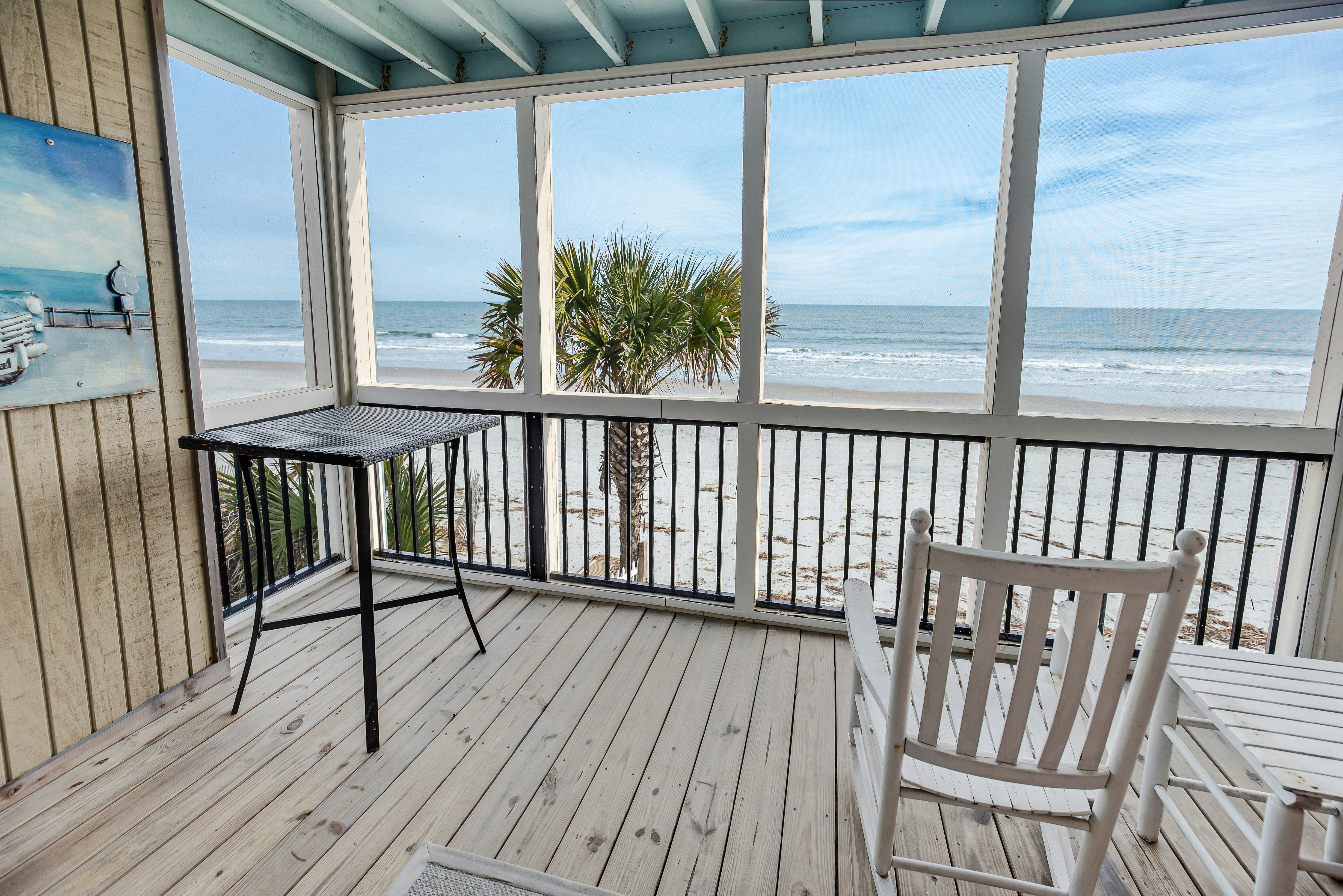 The Oceanfront Litchfield Inn 36/75