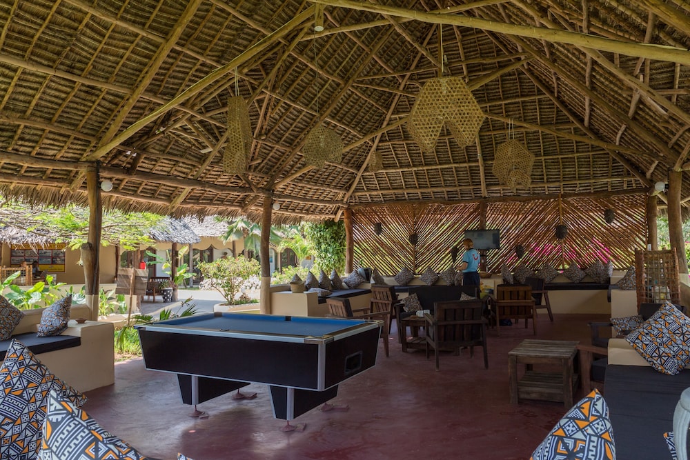Reef & Beach Resort 32/50