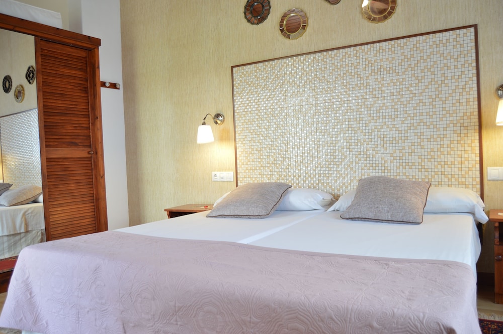 GARA HOTEL 16/72