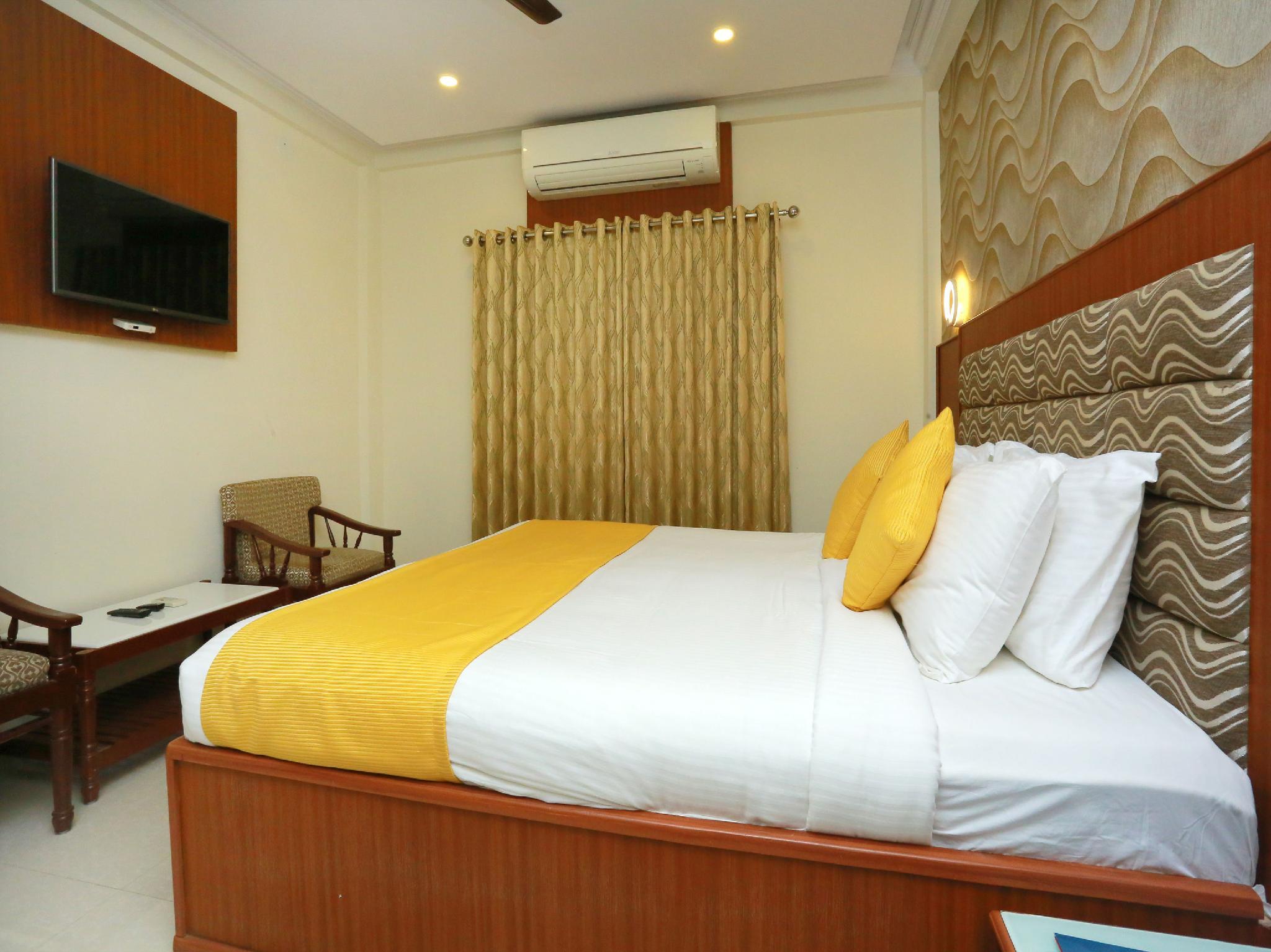 Capital O 14702 Kovilakam Residency 20/30