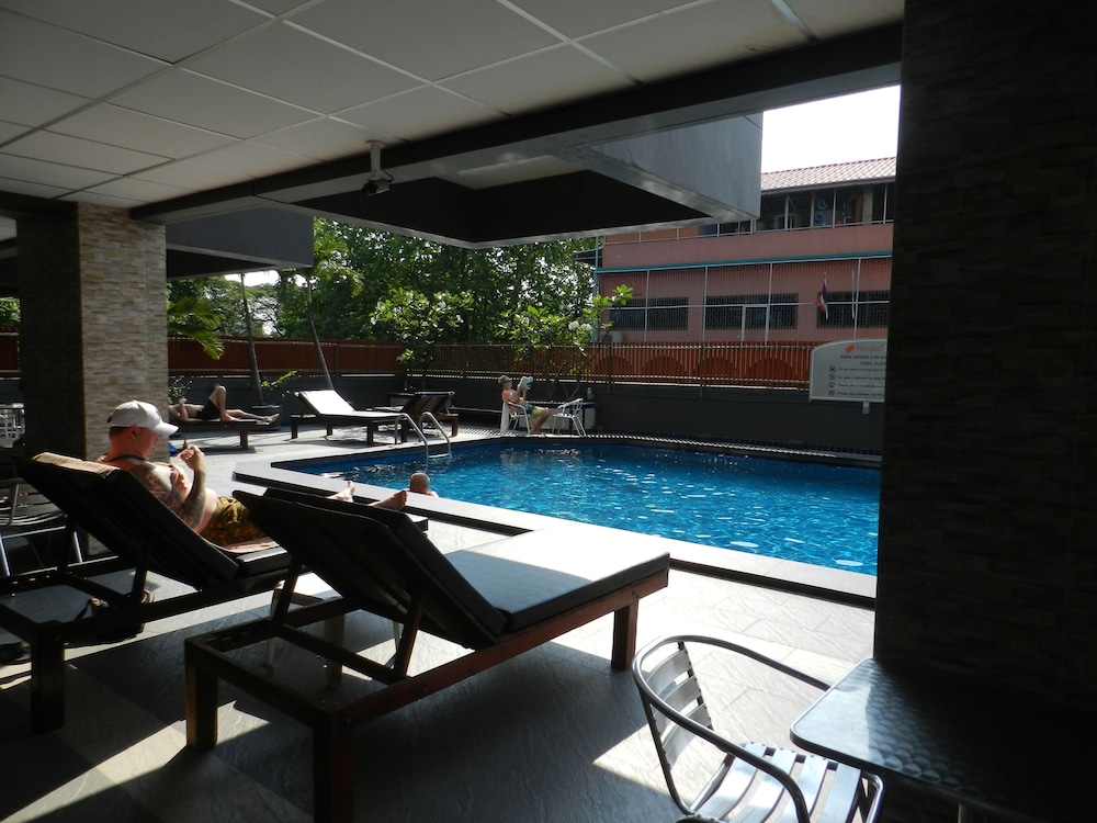 Nanatai Suites 28/50