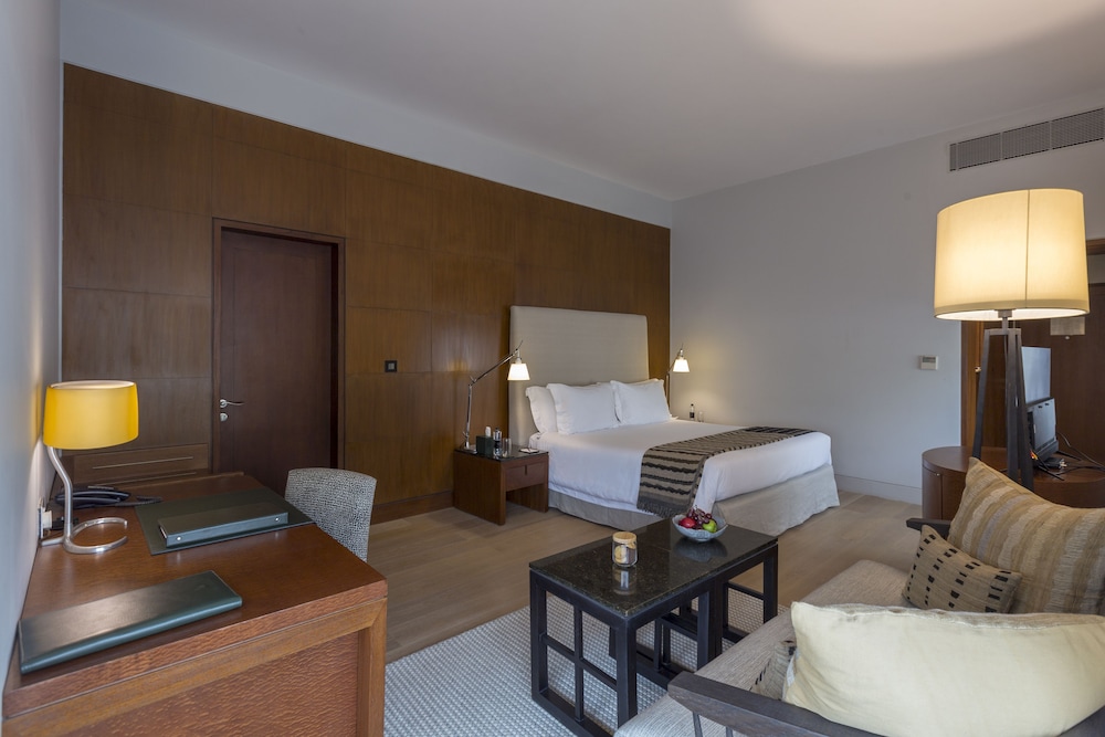 The Manor New Delhi 50/74