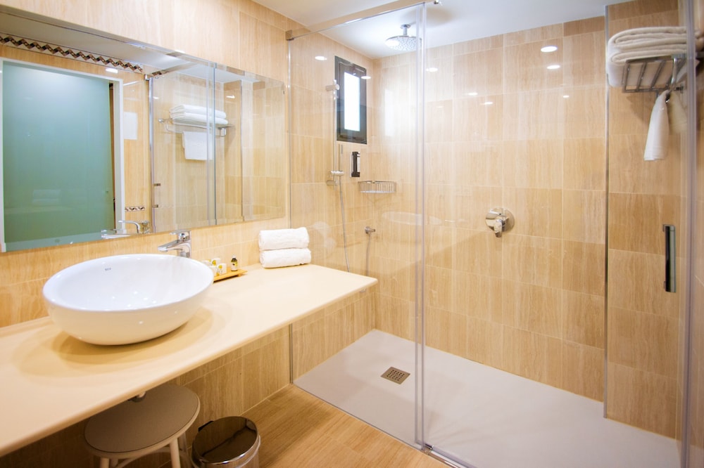 Hotel Servigroup Montiboli 54/55