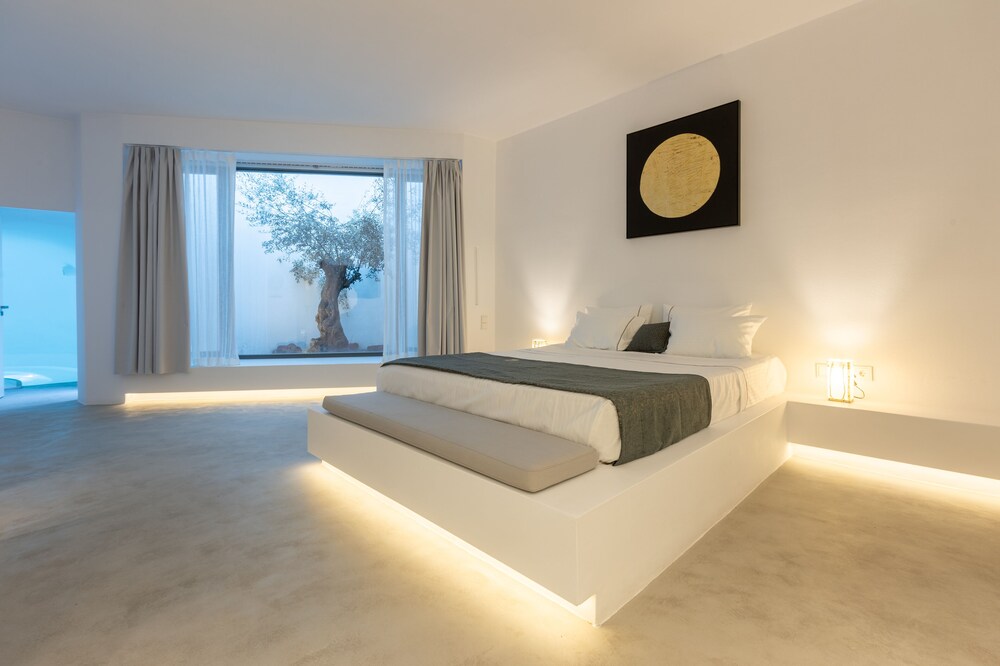 Heavens Edge Cliffside Villas & Suites 9/50